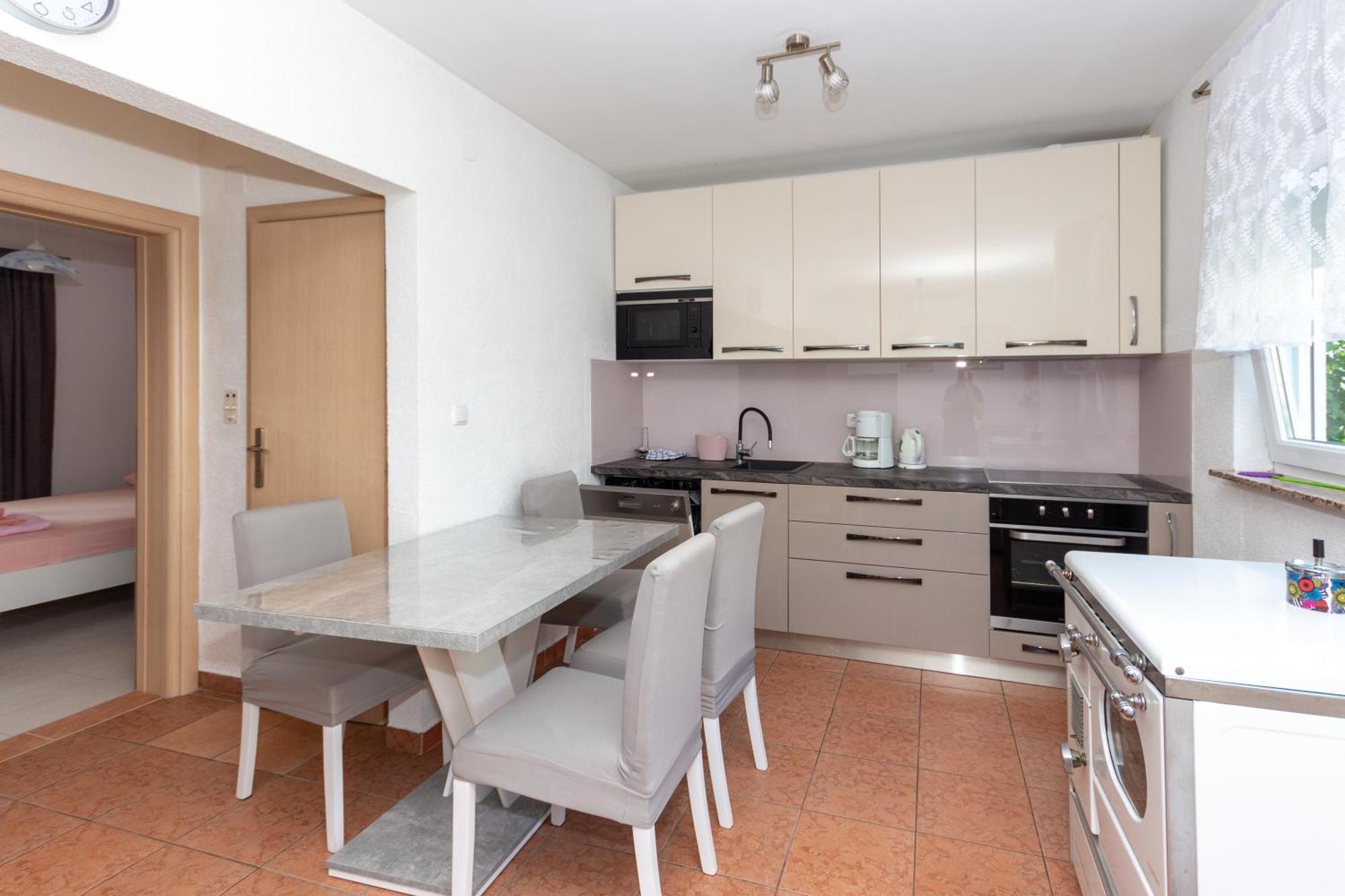 Apartmani Filip Pag Town Zewnętrze zdjęcie