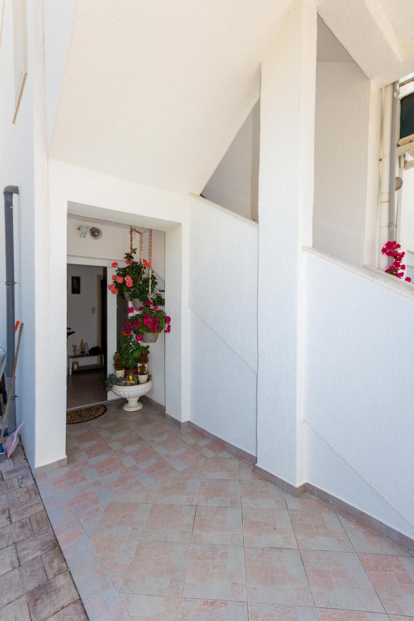 Apartmani Filip Pag Town Zewnętrze zdjęcie