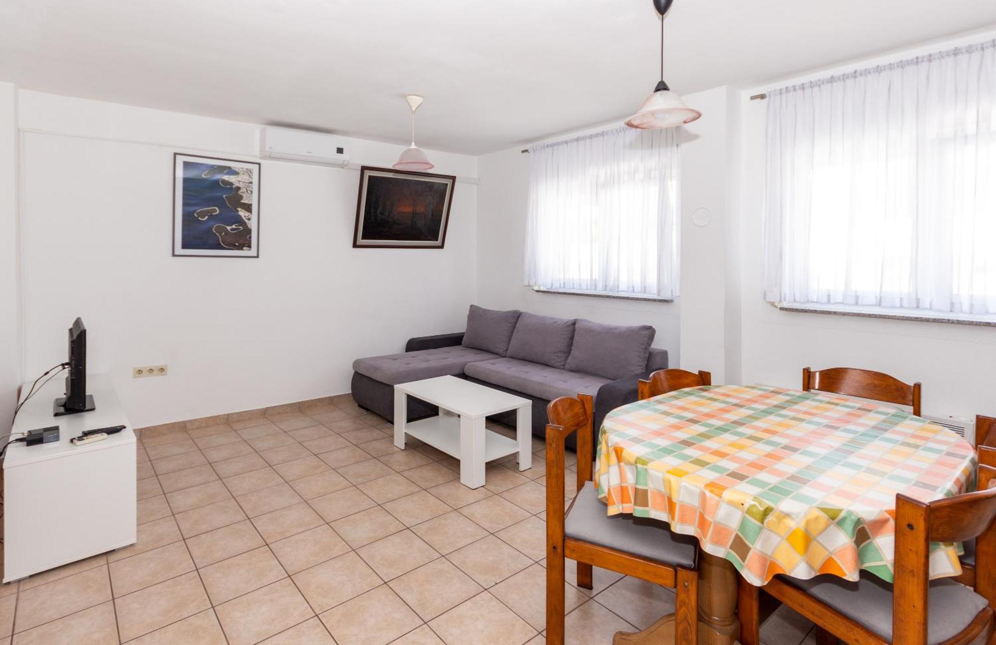 Apartmani Filip Pag Town Zewnętrze zdjęcie